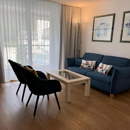 Chesa Quadrella Apartment *